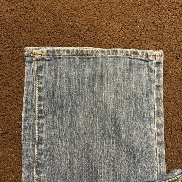 Old Navy Bootcut Jeans - Picture 2 of 4